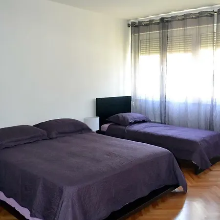 아파트 Apartman-ivana 1 *